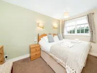 Lodge in Thirsk with Spa & Scenic Trails - Wi-Fi