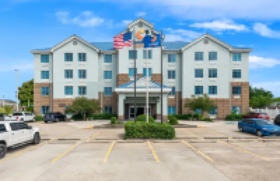 Comfort Suites New Orleans East Hotels near Barrow Stadium