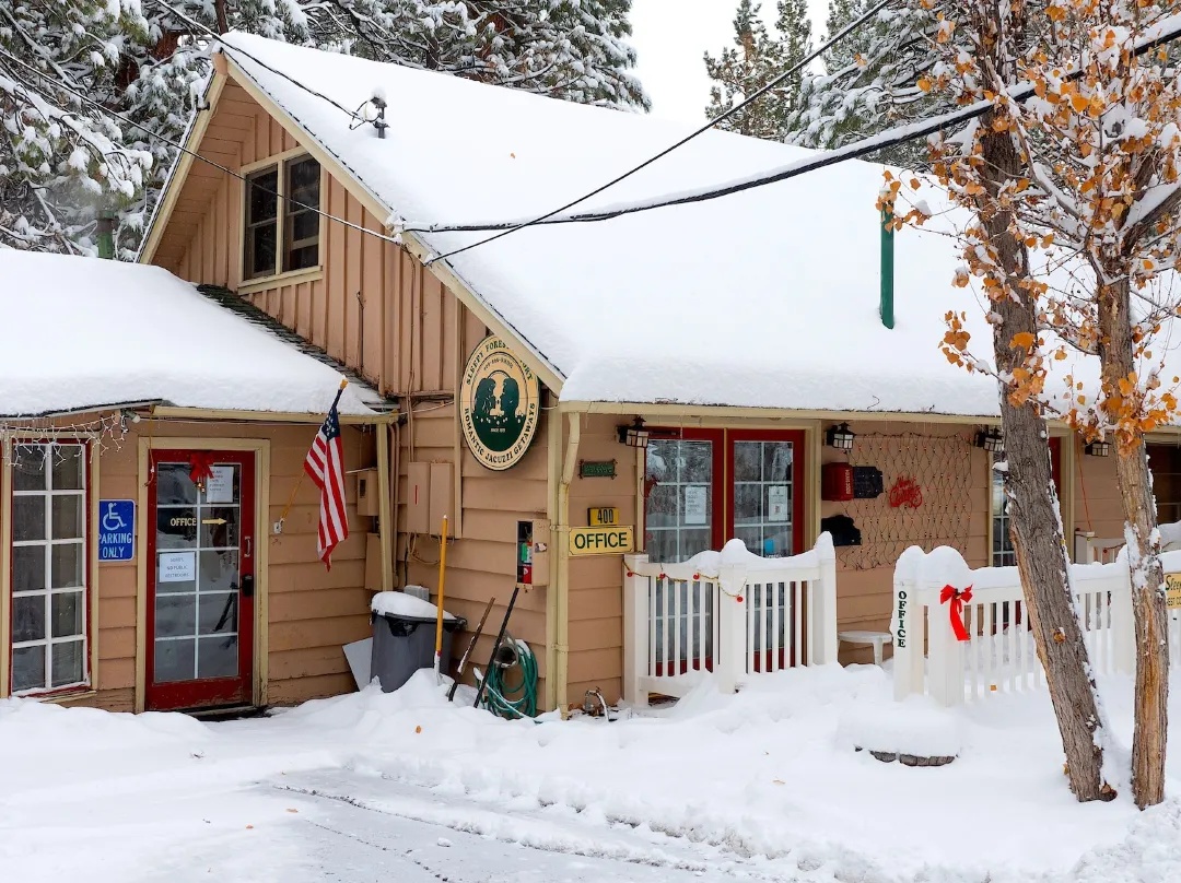 Sleepy Forest Cottages - Big Bear Lake, CA