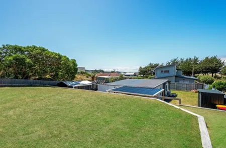 Beachy Bach - With Brand New Spa Pool!