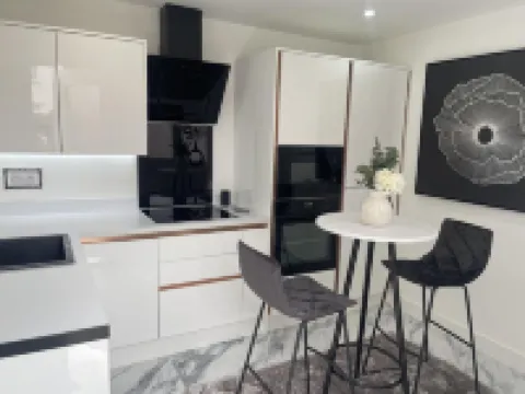 1bedroom-ensuitebathroom-garden-wifi فنادق في بازيلدون