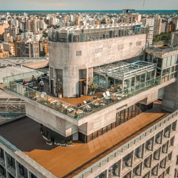普拉塔格蘭德布里佐酒店 鄰近拉普拉塔主教座堂的酒店