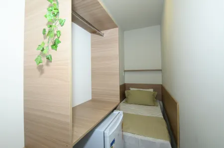 Residenziale Hotel Cápsula Отели рядом с достопримечательностью «Praia de Charitas»