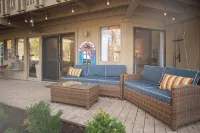 Windmill Cottage at Abbey Springs Near Lake & Shops!