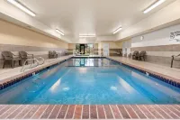 Hampton Inn & Suites Burlington Hotels in Mount Vernon