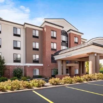 Holiday Inn Express & Suites CLEVELAND-RICHFIELD by IHG