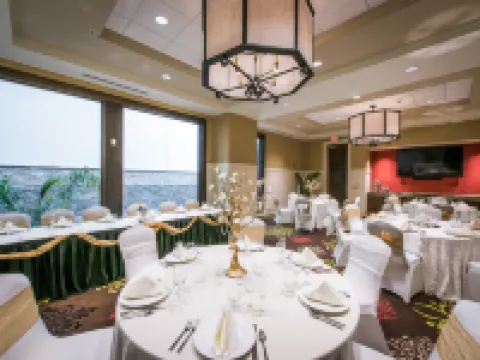 Hilton Garden Inn Rochester-Downtown Hotels in Rochester