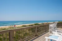8Br Ocean/Beachfront w/ Heated Pool & Hot Tub in Obx! Hotels in Frisco