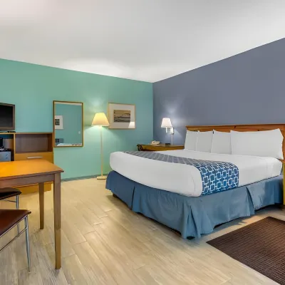 Econo Lodge Buffalo South Hotels near New Era Field