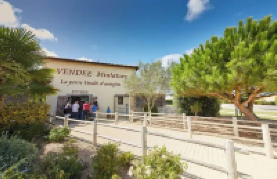 Logis Hôtellerie les Brisants , Restaurant J M Perochon