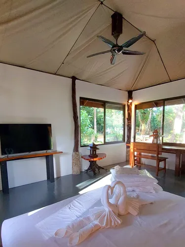รูปภาพของSerene Beach House on Ko Yao Noi with Private Garden