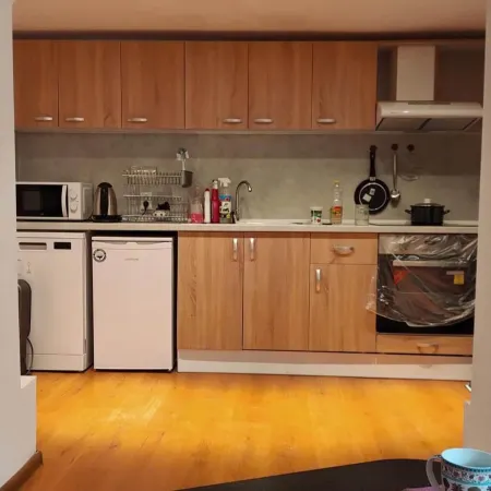 2 Bed Villa - Sleeps 7 - Private Garden - Parking
