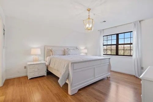 Foothills Walk-in - on-Site Amenities