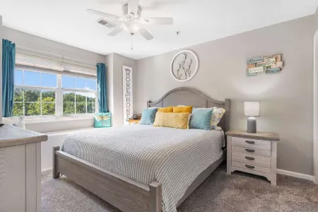 Holiday Hills Getaway - Branson - Golf Resort - Outdoor Pools