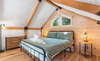 Hidden Hollow - Desirable Ozark Glamping!