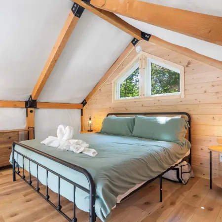 Hidden Hollow - Desirable Ozark Glamping!