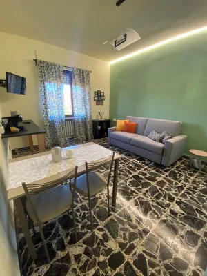 House in Alba 5 minutes walk from downtown, quiet area with services.