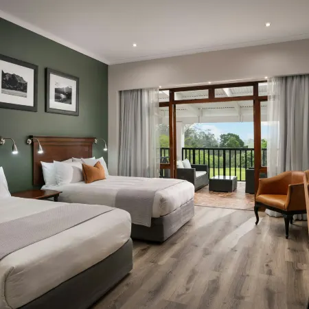 Protea Hotel George King George