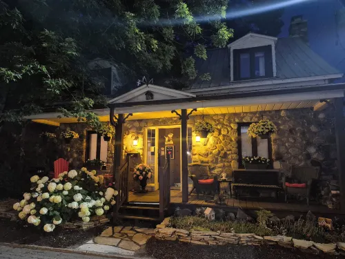 Guesthouse Refuge du Poète Montreal-Longueuil - Хоумстей