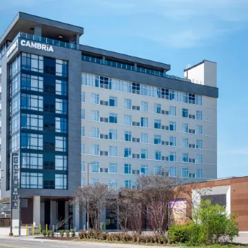 Cambria Hotel Nashville Midtown Отели рядом с достопримечательностью «Университет Вандербильта»
