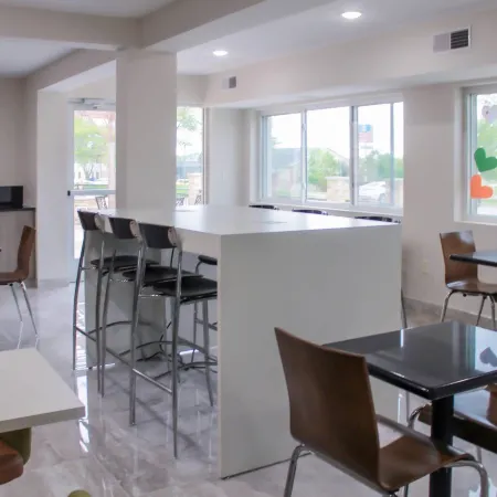 Clarion Pointe Bettendorf - Quad Cities