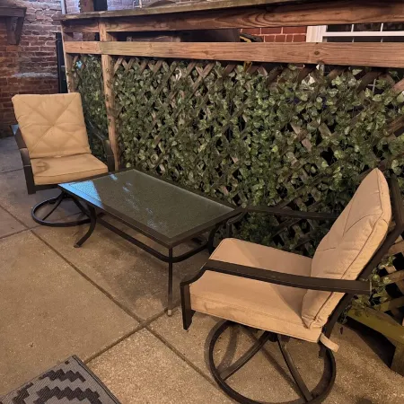 Hidden Fells Point Gem / Private Courtyard Patio