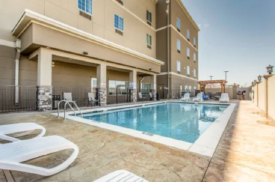 MainStay Suites Midland