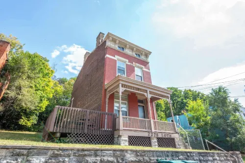 Queen City Suites For 7 - balcony