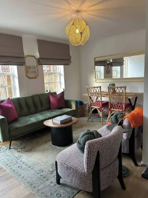 Stylish One Bedroom Apartment in Central Potton - Wifi