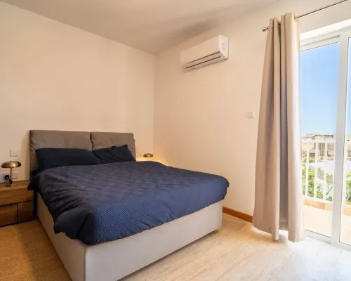 Sannat Penthouse Retreat Hot Tub Outdoor Lounge Hotels in Sannat