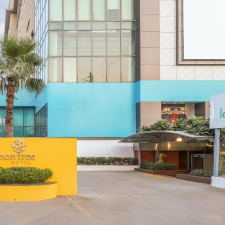 Lemon Tree Hotel, East Delhi Mall, Kaushambi Отели рядом с достопримечательностью «Храм Акшардхам»