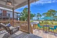 Bayfront Home with Kayaks, Paddleboards and Bikes - บังกะโล