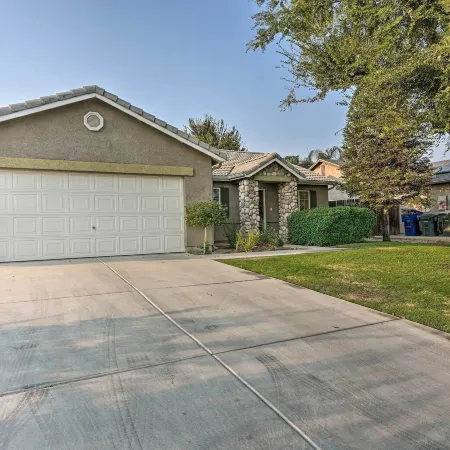 Family-Friendly Home, 6 Mi to Riverwalk Plaza
