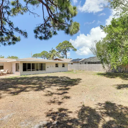 Dog-Friendly Home w/ Patio & BBQ in Bradenton