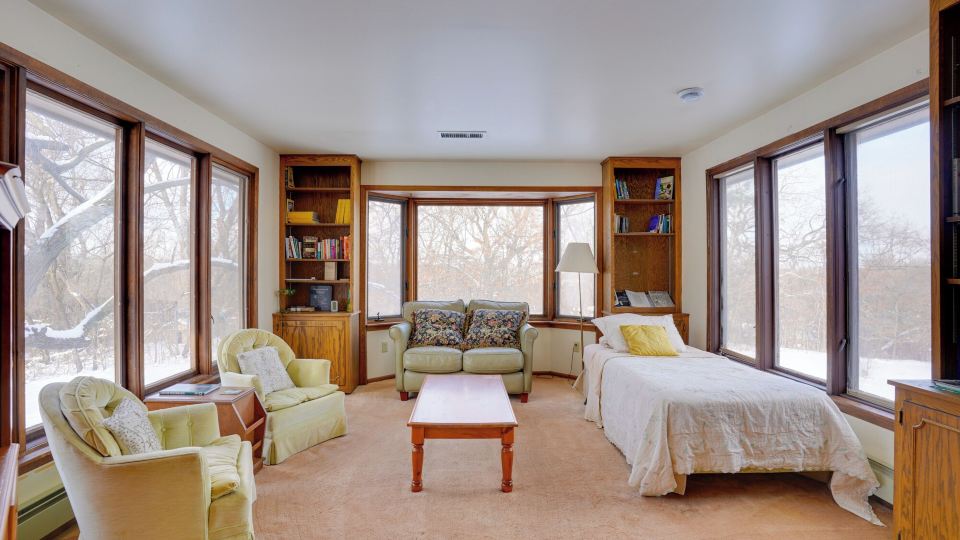 15 Mi to Downtown Minneapolis Retreat on 5 Acres