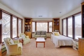 15 Mi to Downtown Minneapolis Retreat on 5 Acres