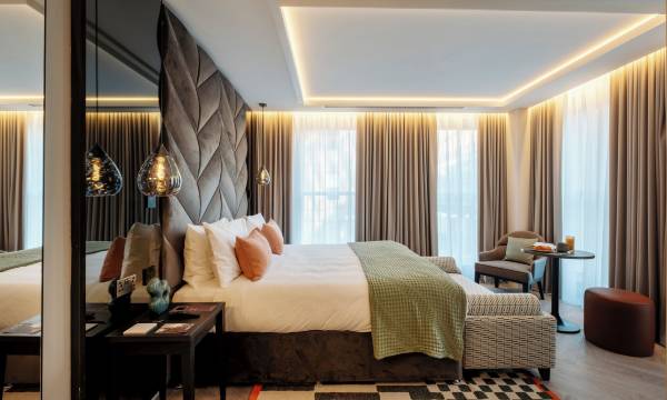 The Wellington Glasgow by Adina