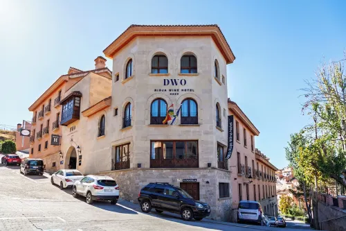 Dwo Rioja Wine Hotel - Lemmikkieläimet sallittu