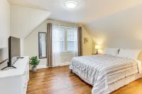 Inviting Family Home, 2 Mi to Eastwood Mall! - Wifi