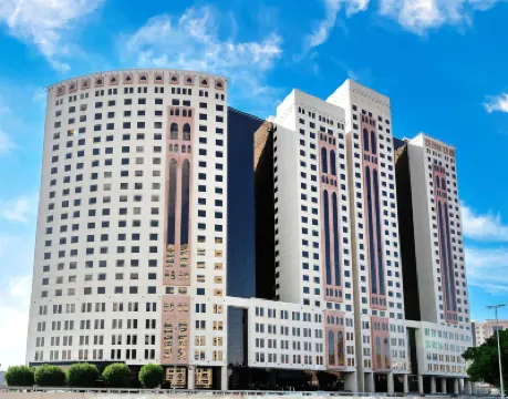 Wirgan Al Noor, Tapestry Collection by Hilton のホテル