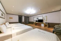 Gunsan CA Hotel - Bãi đậu xe