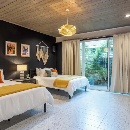 Pool and Hot Tub Retreat Near Rainey Street