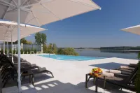 Bononia Estate Winery & Resort - Pools
