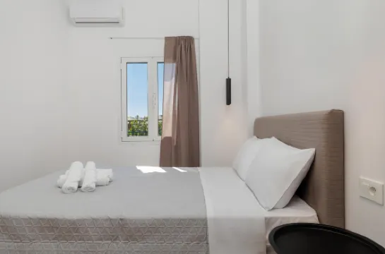 Aliki's Summerhouse 1