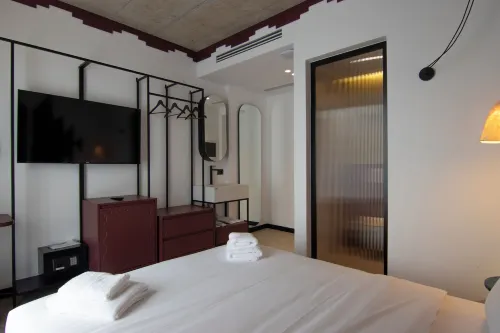 Bazaar Hotel - 2-Star
