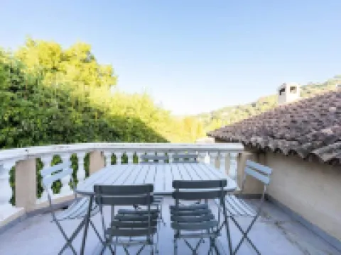 Villa in Cannes with Heated Pool & Jacuzzi
