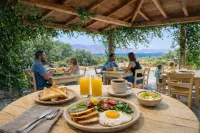 Studios Vrettos Beachfront Hotel - Frühstück