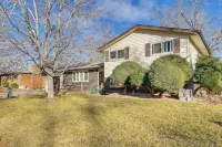 2 Mi to Olde Town! Pet-friendly Haven w/ Sunroom - 3 estrellas