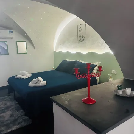 Arya Apartment and Suites 2-3