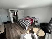 Red Farm Inn - Room 9